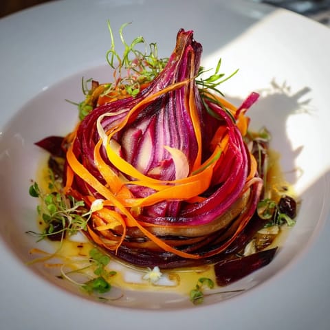 Spinning Top Salad Visual